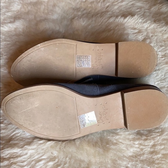 Crown Vintage, blue suede loafers. Women’s Size 6. - Picture 3 of 6